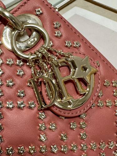 Handbag   Dior 0505  size  17×7.5×14 cm