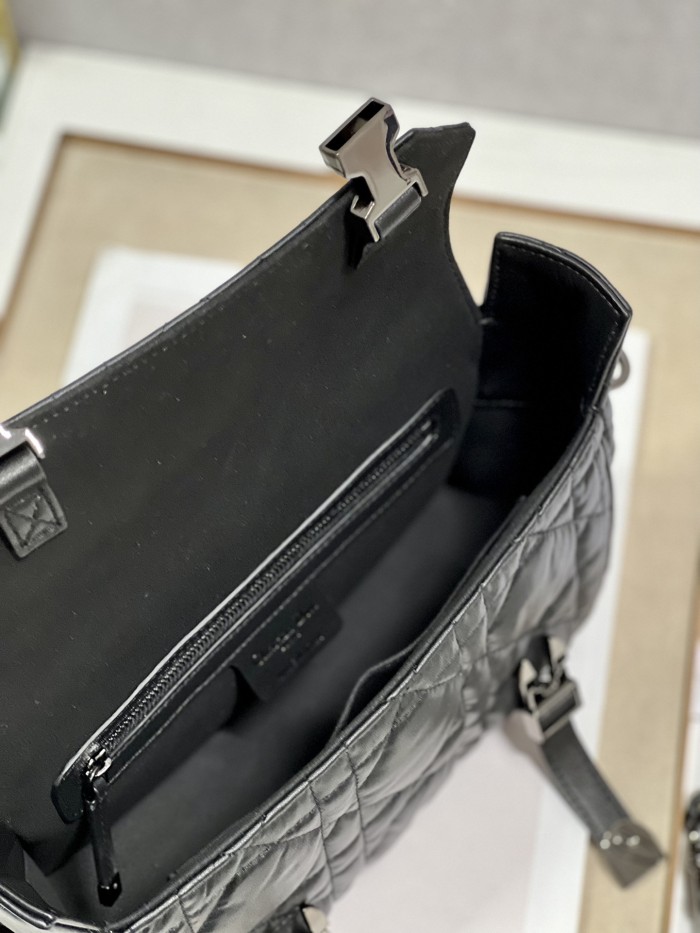 Handbag   Dior  6619  size  24×9.5×19 cm