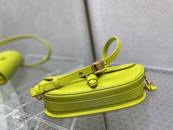 Handbag   Dior  size 21*5*12 cm