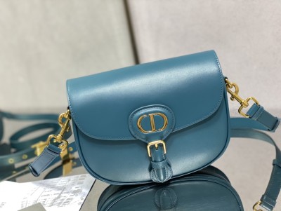 Handbag   Dior  size  22*17*6 cm