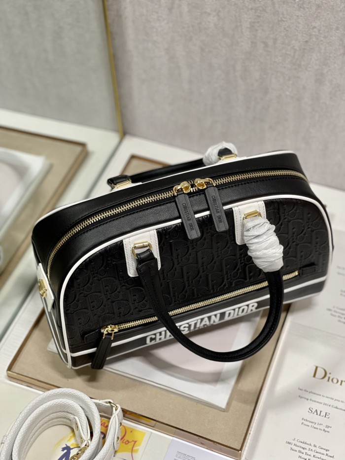  Handbag   Dior  6202  size  34×18×15 cm