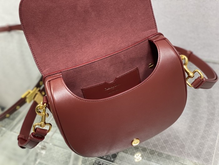 Handbag   Dior  size 22*17*6  cm