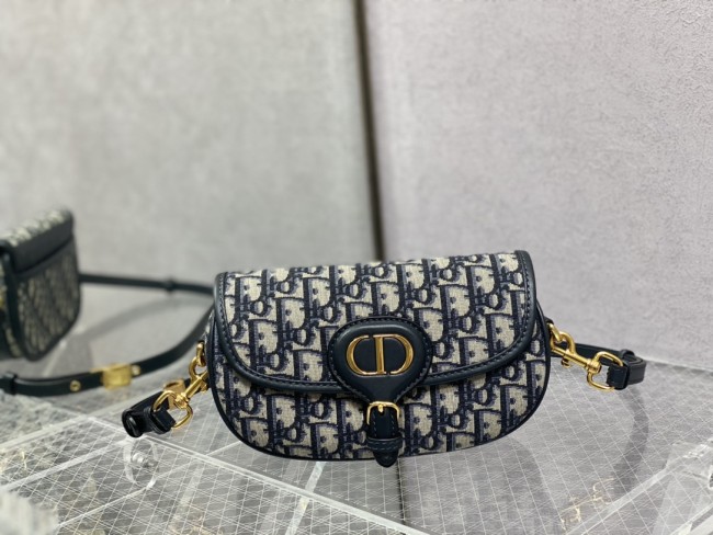 Handbag   Dior  size 21*5*12 cm