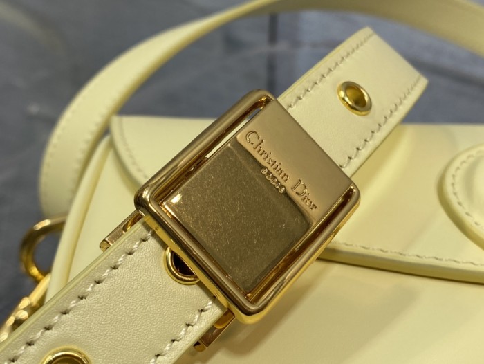 Handbag   Dior size  22*17*6 cm