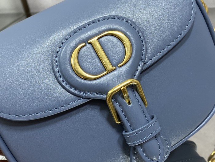 Handbag   Dior  size  18*14*5 cm