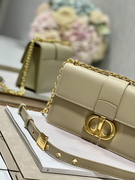 Handbag   Dior  9334  size  21.5×12×6  cm