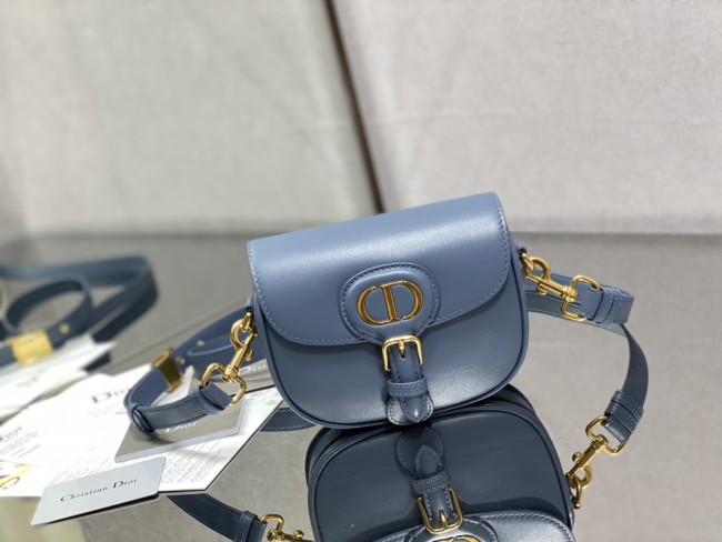 Handbag   Dior  size  18*14*5 cm