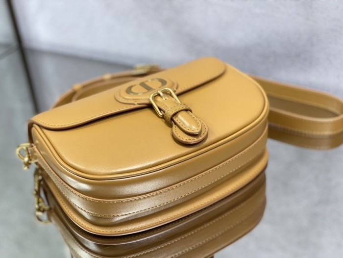 Handbag   Dior  size  22*17*6 cm