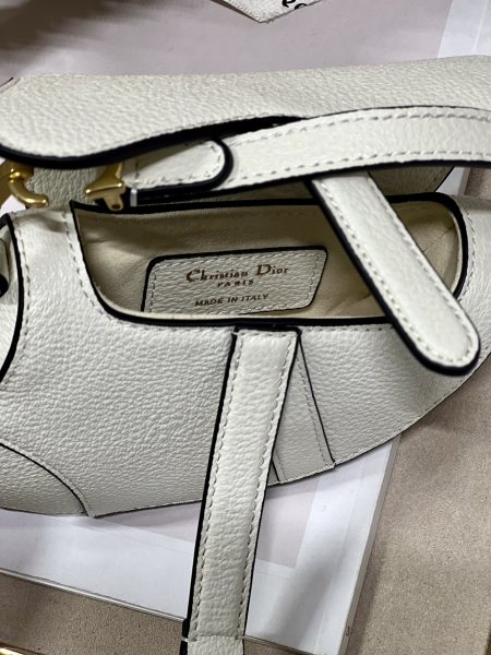  Handbag   Dior 3067 size  12 x 7.5 x 5  cm