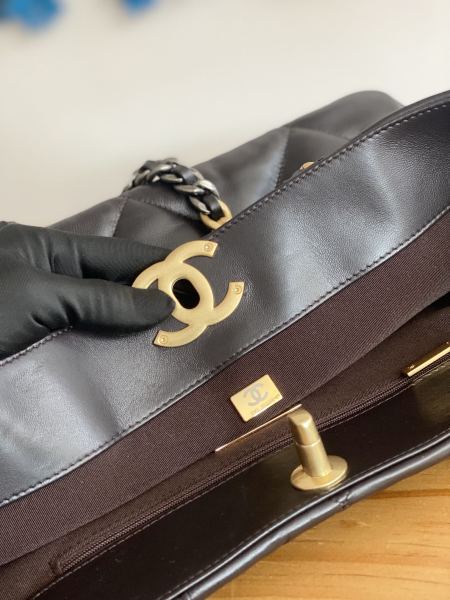 Handbag   Chanel   AS3660  size  24*41*10.5  cm