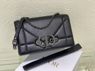 Handbag   Dior  5821  size  25x15x8 cm 