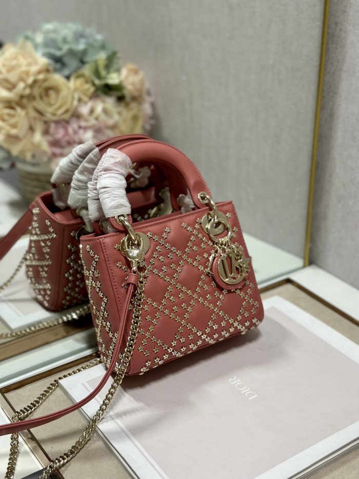 Handbag   Dior 0505  size  17×7.5×14 cm