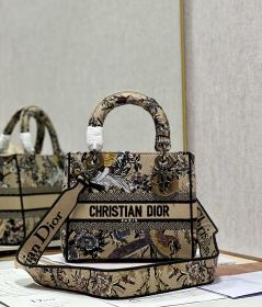 Handbag   Dior  9027  size  24*20*11  cm