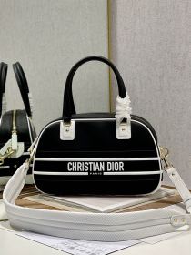 Handbag   Dior  6204  size  34×22×14 cm