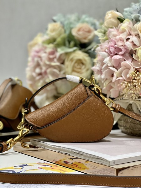 Handbag   Dior  3067  size  12 x 7.5 x 5  cm