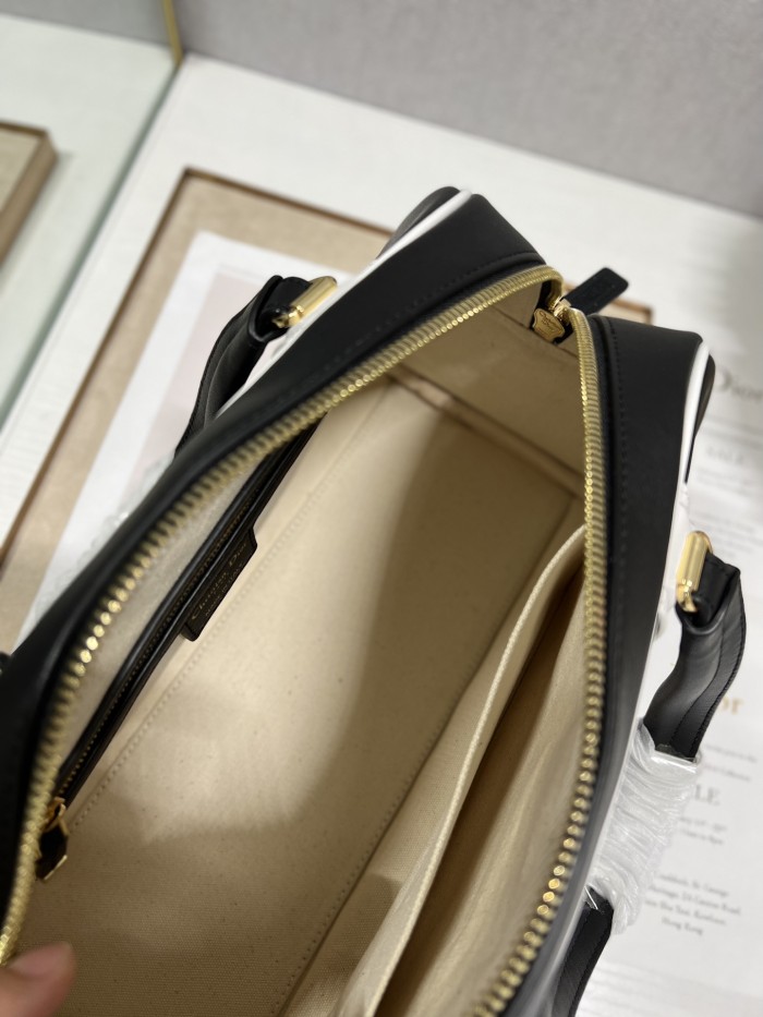  Handbag   Dior  size 34×18×15 cm