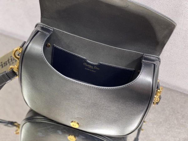Handbag   Dior  size  27*18*19.5 cm