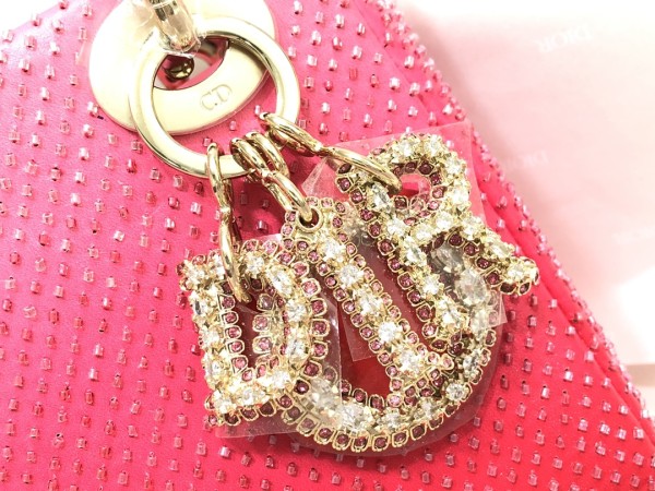   Handbag   Dior  M0505  size  17×15×7 cm