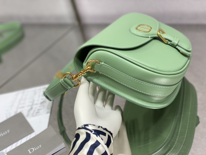 Handbag   Dior  size  22*17*6 cm