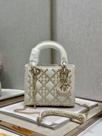 Handbag   Dior  0505  size  17×7.5×14 cm