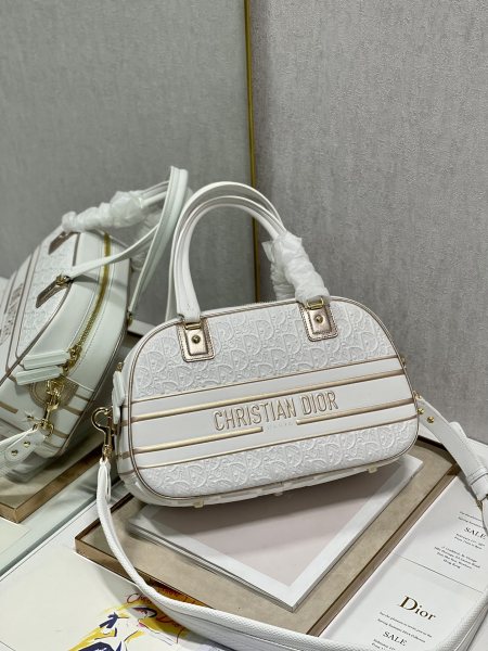  Handbag   Dior 6204 size   34×22×14 cm