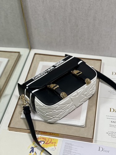 Handbag   Dior  6619  size  24×9.5×19 cm