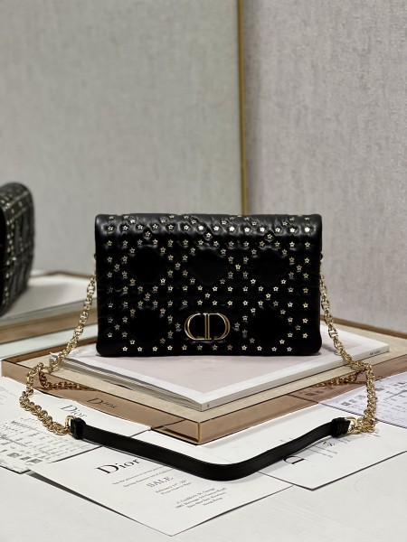  Handbag   Dior  5136  size  24×15×7 cm