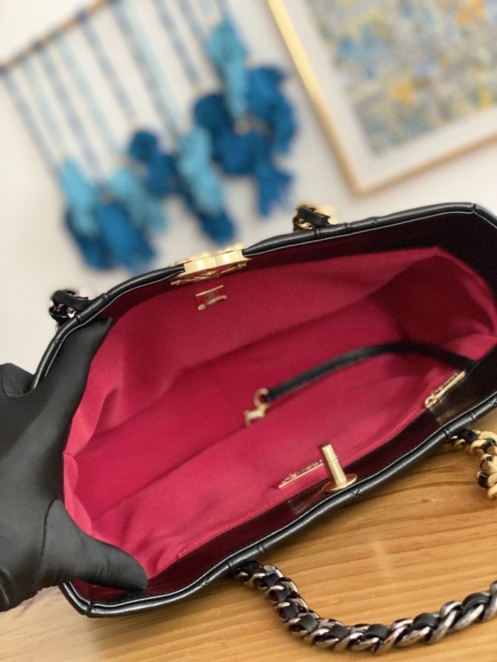 Handbag  Chanel  AS3660  size  24*41*10.5  cm