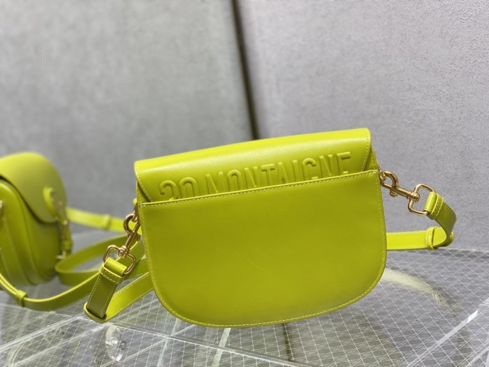 Handbag   Dior  size  22*17*6 cm