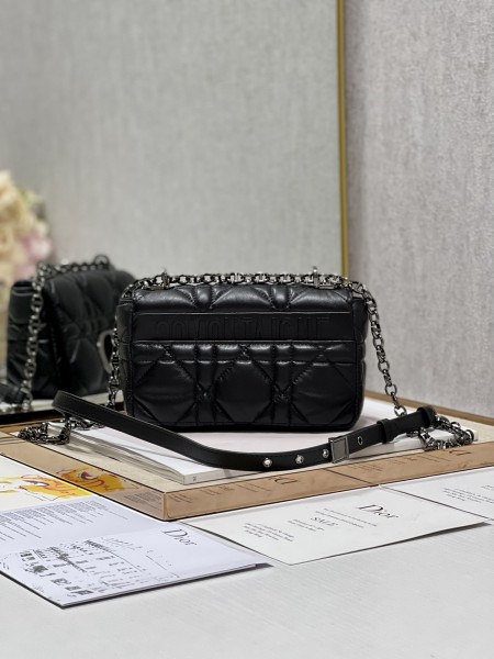 Handbag   Dior  1200  size  20 cm