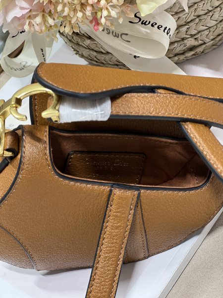 Handbag   Dior  3067  size  12 x 7.5 x 5  cm