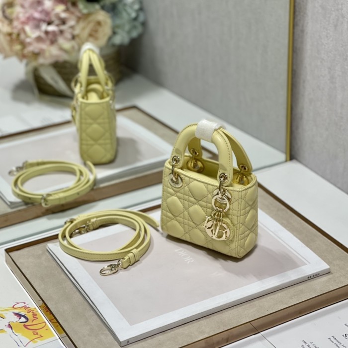 Handbag   Dior  0856  size  12*10*5 cm