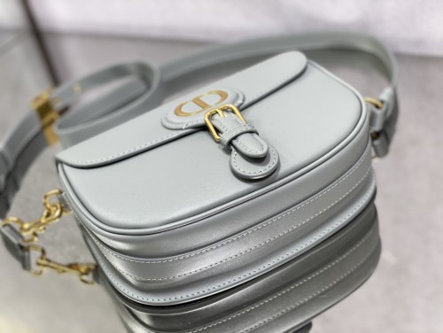 Handbag   Dior  size  22*17*6 cm