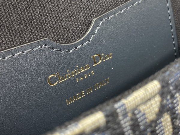 Handbag   Dior  size 21*5*12 cm