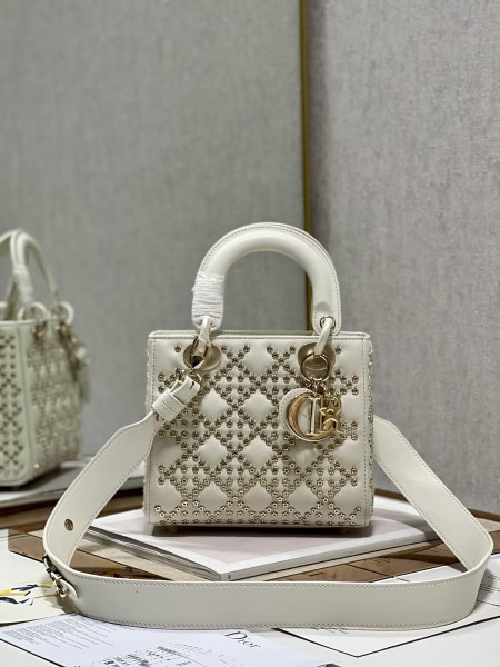 Handbag   Dior  0531  size  20×16.5×8 cm