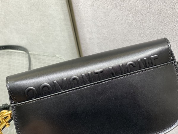 Handbag   Dior  size 21*5*12 cm