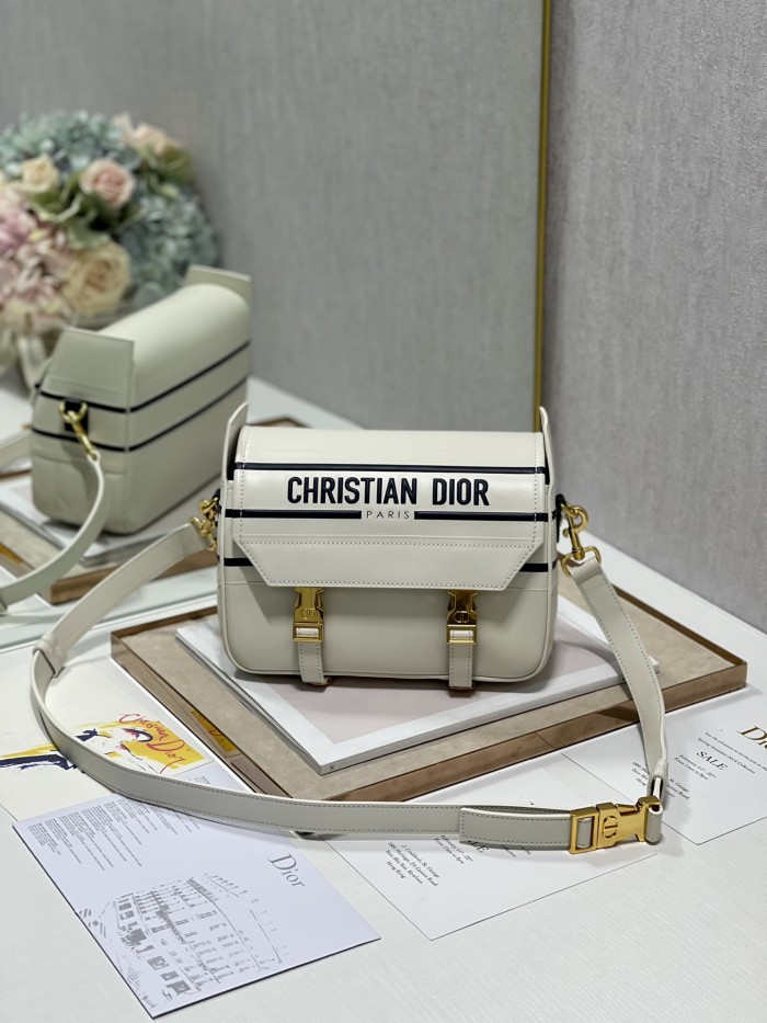 Handbag   Dior  6619  size  24×9.5×19 cm