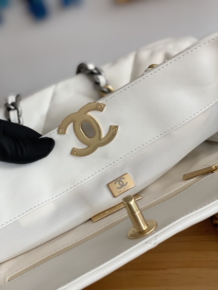 Handbag   Chanel AS3660 size  24*41*10.5  cm