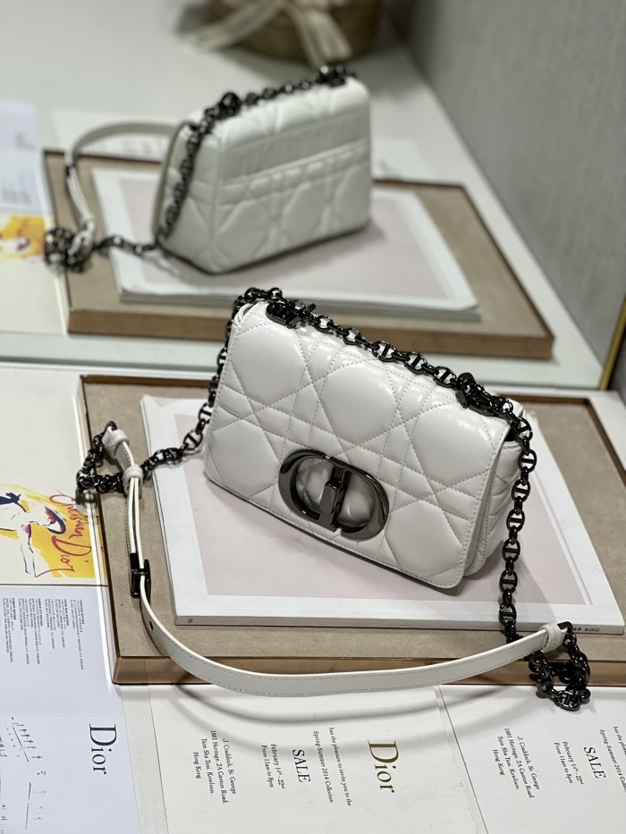 Handbag   Dior  1200  size  20 cm