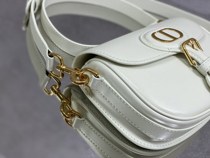 Handbag   Dior size  18*14*5 cm