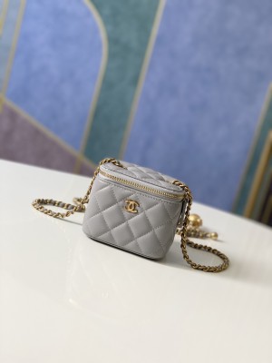 Handbag   Dior  81136  size  10.5 8.5 7 cm