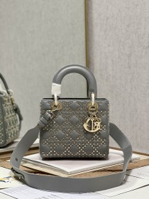 Handbag   Dior  0531  size  20×16.5×8 cm