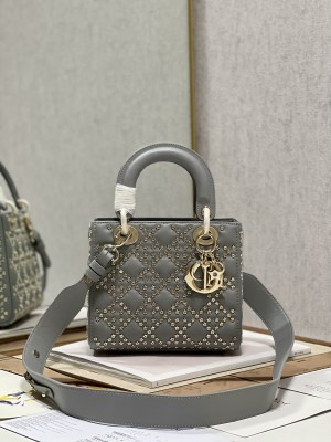 Handbag   Dior  0531  size  20×16.5×8 cm