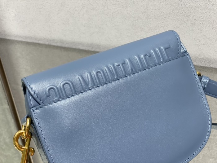 Handbag   Dior  size  18*14*5 cm