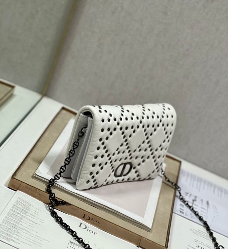  Handbag   Dior  5136  size  24×15×7 cm