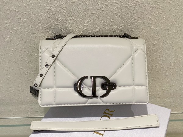 Handbag   Dior  5821  size  25x15x8 cm