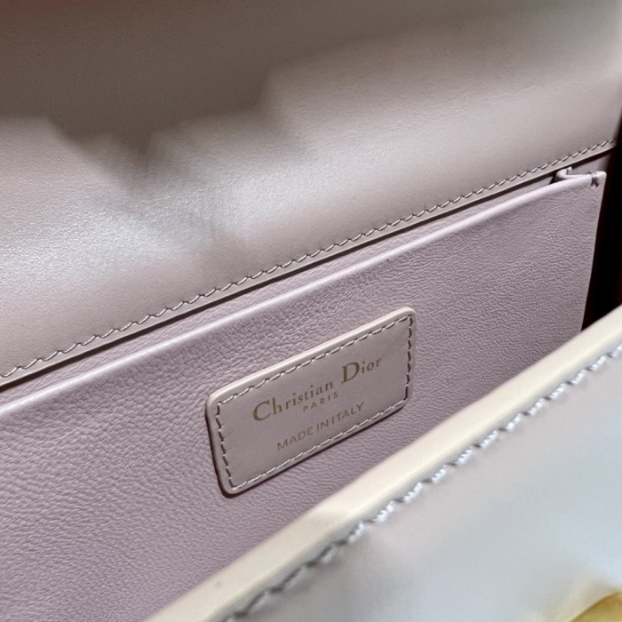 Handbag   Dior  9334  size  21.5×12×6 cm