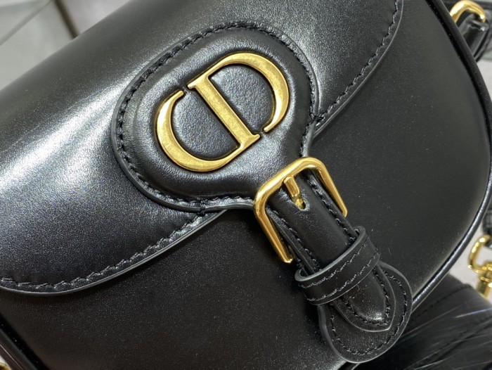 Handbag   Dior size  18*14*5 cm