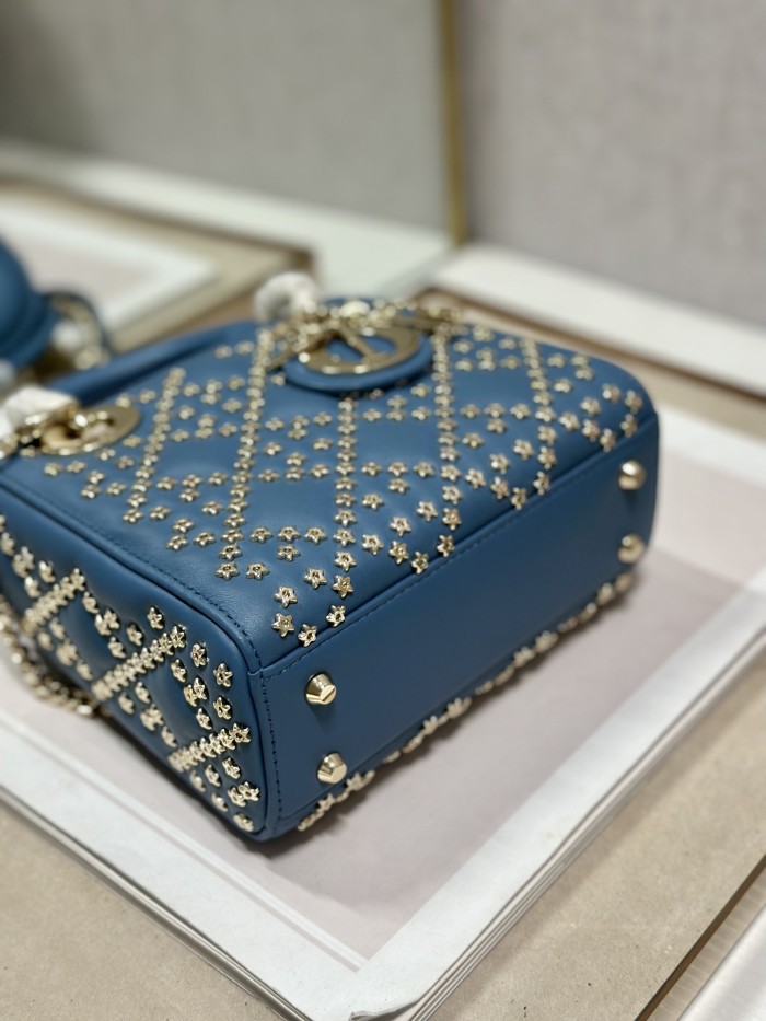 Handbag   Dior  0505  size  17×7.5×14 cm