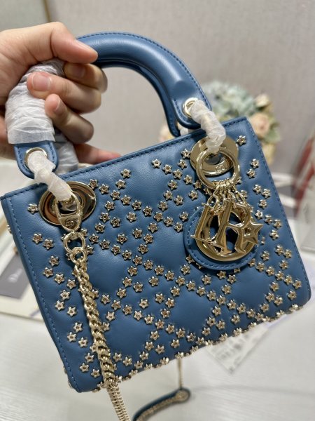 Handbag   Dior  0505  size  17×7.5×14 cm